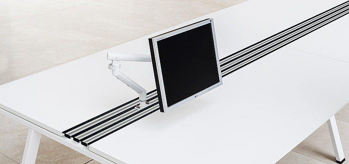 ICON A-Bench screenholder